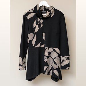 Frank Lyman Black and Tan Textured Tunic - Size 10 (fits smaller)